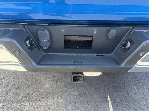 Certified 2021 Ford F150 XLT w/ Equipment Group 302A High image 10