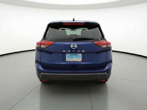 Used 2025 Nissan Rogue SV FWD image 7