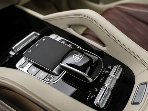 Used 2026 Mercedes-Benz Maybach GLS 600 4MATIC image 28
