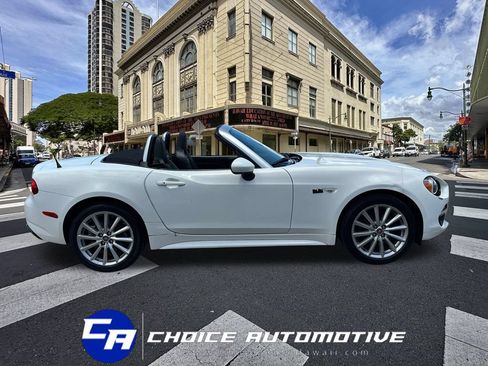 Used 2017 FIAT 124 Spider Lusso RWD image 9