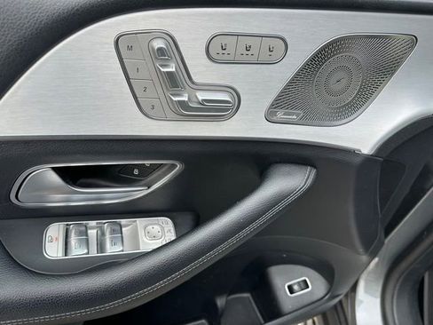 Used 2022 Mercedes-Benz GLS 450 4MATIC w/ AMG Line Exterior image 19