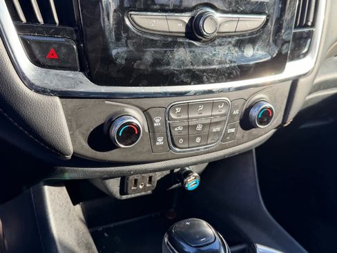 Used 2019 Chevrolet Traverse LS image 10