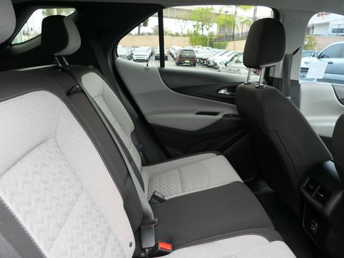Used 2022 Chevrolet Equinox LT FWD image 24