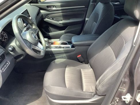 Used 2021 Nissan Altima 2.5 SV image 9