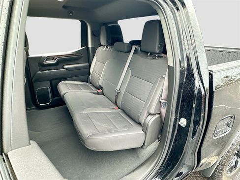 Used 2023 Chevrolet Silverado 1500 LT image 24