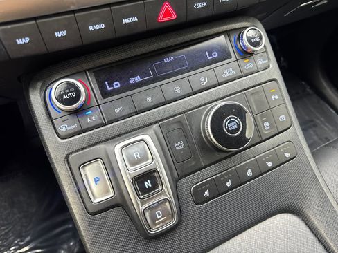 Used 2024 Hyundai Palisade Limited FWD image 70