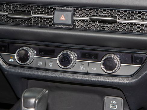 Certified 2023 Honda HR-V EX-L image 17