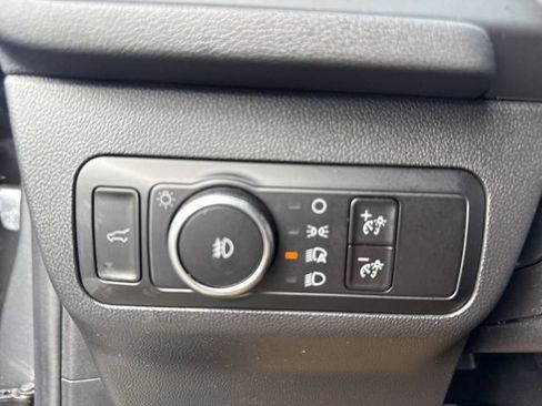 Certified 2025 Ford Escape ST-Line Select AWD/4WD image 19