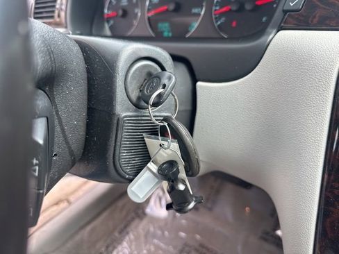 Used 2012 Chevrolet Impala LT w/ LT Sunroof Package image 18