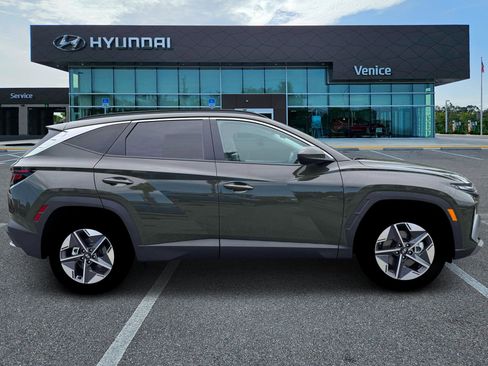 New 2026 Hyundai Tucson SEL FWD image 9