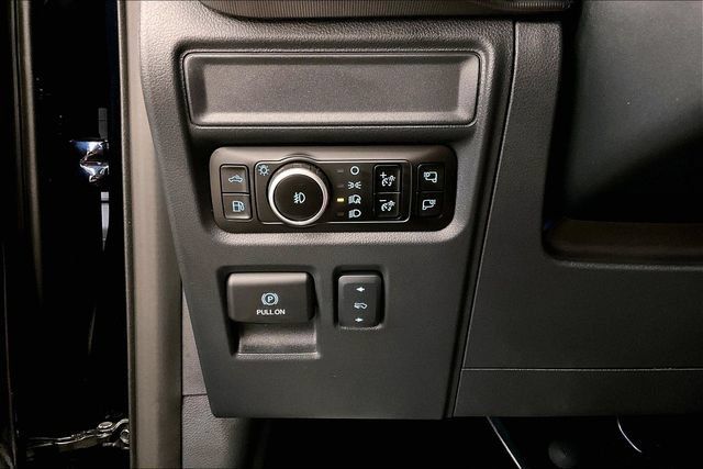 Used 2025 Ford F150 Platinum w/ Equipment Group 702A High AWD/4WD image 42