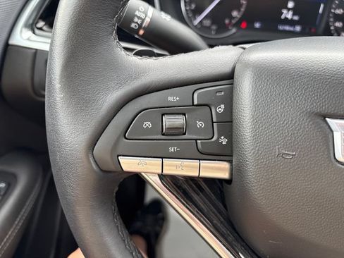 Used 2025 Cadillac XT6 Premium Luxury AWD/4WD image 11