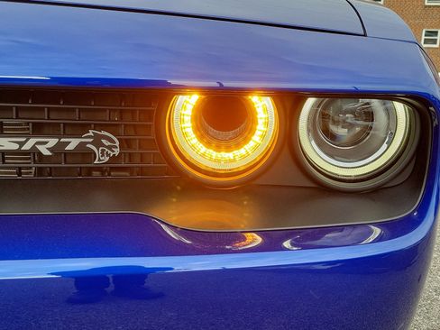 Used 2020 Dodge Challenger SRT Hellcat image 9