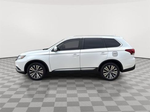 Used 2020 Mitsubishi Outlander SEL FWD image 2