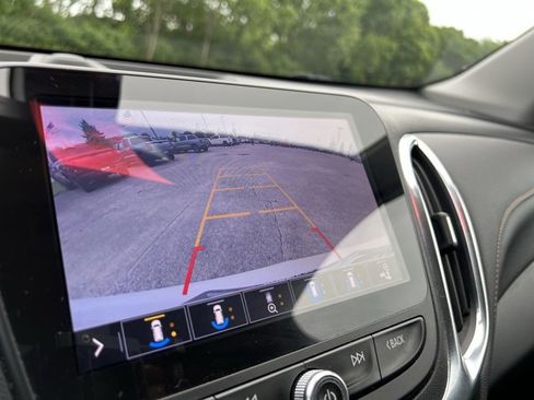 Used 2021 Chevrolet Equinox Premier FWD image 15