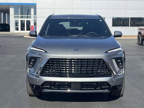 New 2026 Buick Enclave Avenir w/ Super Cruise Package image 2