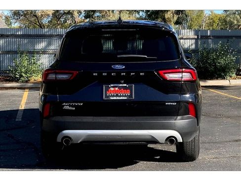 Used 2023 Ford Escape Active image 4