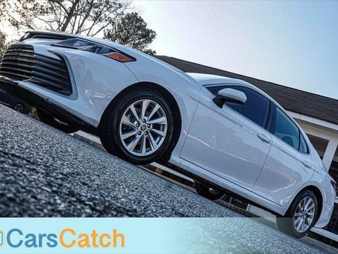 Used 2022 Toyota Camry LE image 4