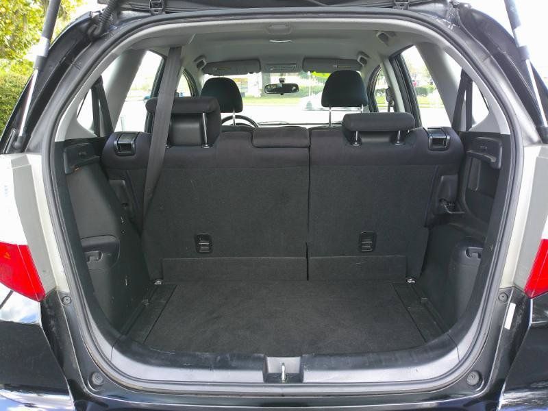 Used 2011 Honda Fit Sport image 9