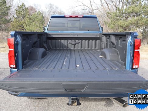 Used 2025 Chevrolet Silverado 2500 High Country w/ Technology Package image 8