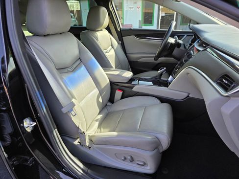 Used 2016 Cadillac XTS Luxury image 10