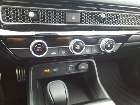 Used 2023 Honda Civic Sport image 18