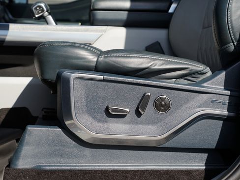 Used 2021 Ford F150 Limited image 17