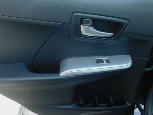 Used 2012 Toyota Camry SE image 23