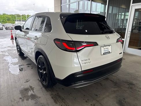Used 2024 Honda HR-V Sport image 17
