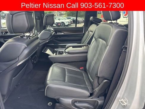 Used 2023 Jeep Grand Wagoneer Series II image 27