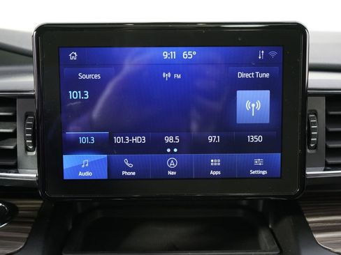 Used 2020 Ford Explorer Limited AWD/4WD image 29