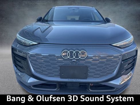 Used 2025 Audi Q6 e-tron Premium Plus w/ Premium Plus image 8