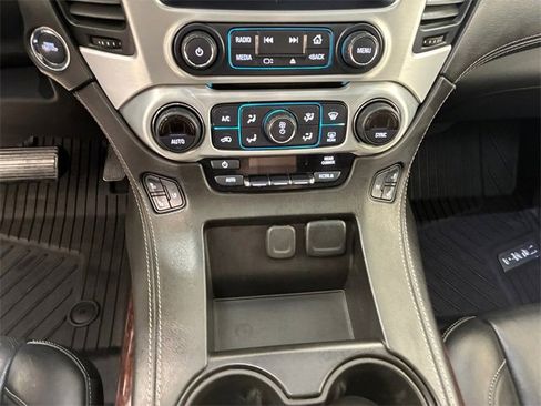 Used 2019 GMC Yukon XL SLT w/ Graphite Performance Edition image 21