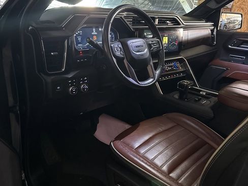 Used 2023 GMC Sierra 1500 Denali Ultimate image 6