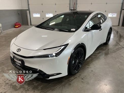 New 2026 Toyota Prius Plug-In Hybrid image 3