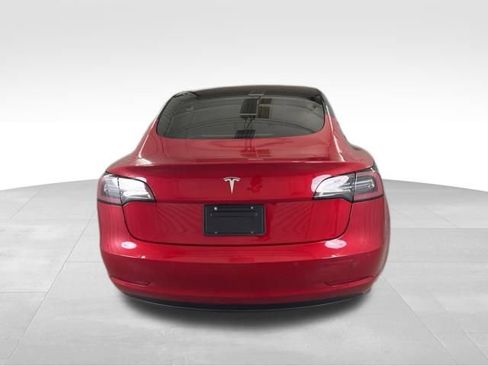 Used 2021 Tesla Model 3 Standard Range Plus image 8