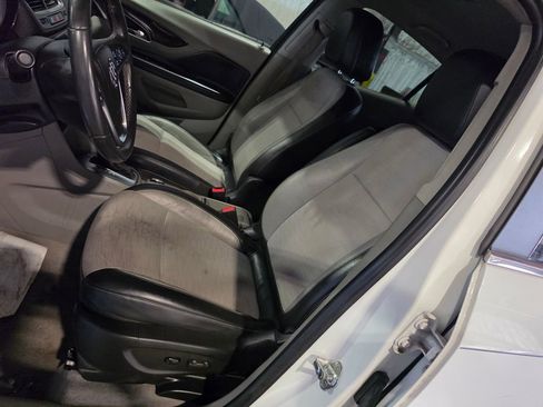 Used 2016 Buick Encore Convenience FWD image 6