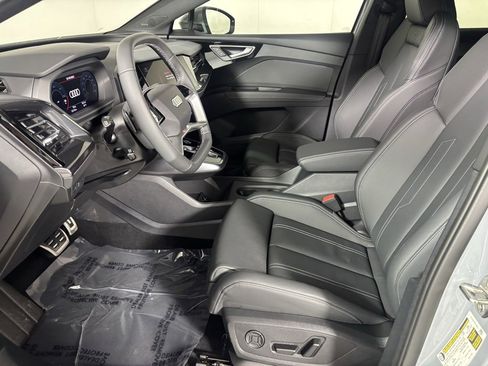 New 2026 Audi Q4 e-tron Premium Plus image 9
