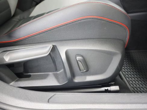 Used 2022 Volkswagen GTI Autobahn image 22