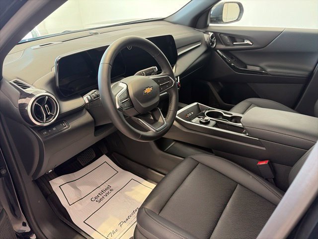 New 2027 Chevrolet Equinox LT w/ Convenience Package II FWD image 8