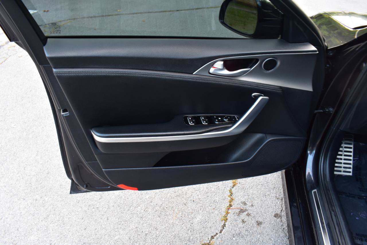 Used 2019 Kia Stinger GT RWD image 29