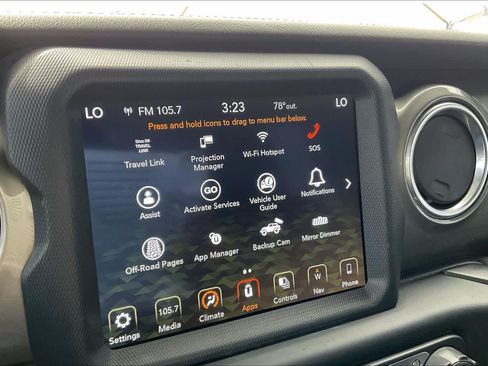 Used 2019 Jeep Wrangler Unlimited Sahara w/ Uconnect 4C Nav & Sound Group AWD/4WD image 32
