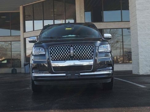 Used 2023 Lincoln Navigator L Black Label AWD/4WD image 7