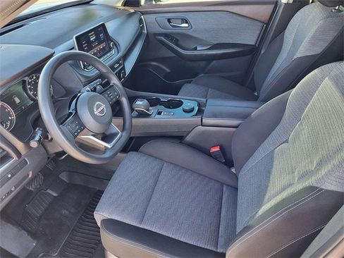 Used 2023 Nissan Rogue SV image 24