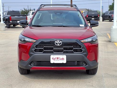 New 2026 Toyota Highlander Platinum AWD/4WD image 2