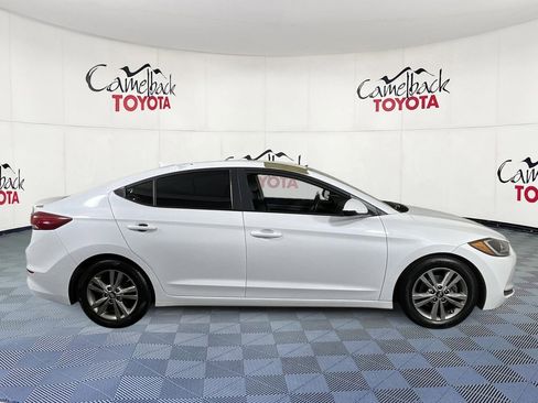 Used 2018 Hyundai Elantra SEL image 9