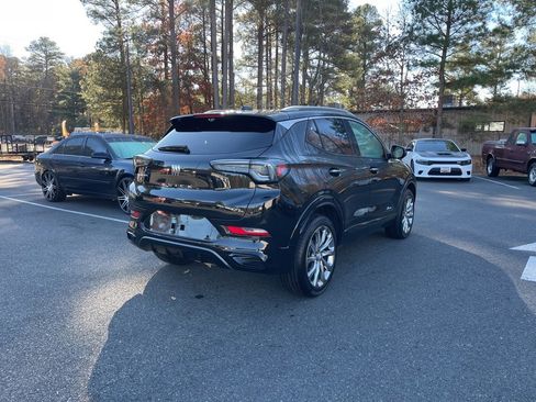 Used 2025 Buick Encore GX Avenir w/ Avenir Technology Package image 5