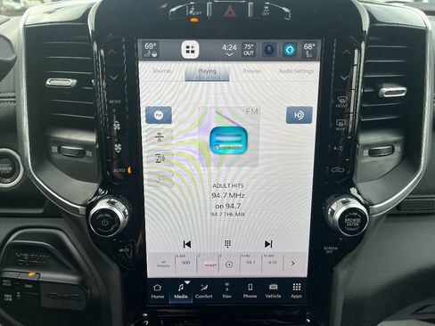 Used 2023 RAM 3500 Laramie image 32