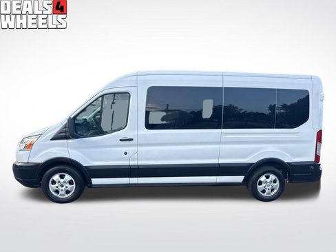 Used 2019 Ford Transit 350 XLT RWD image 2