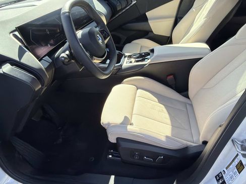 Used 2025 BMW X3 xDrive30i w/ Convenience Package image 14